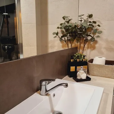 Pod Wawelem * קרקוב